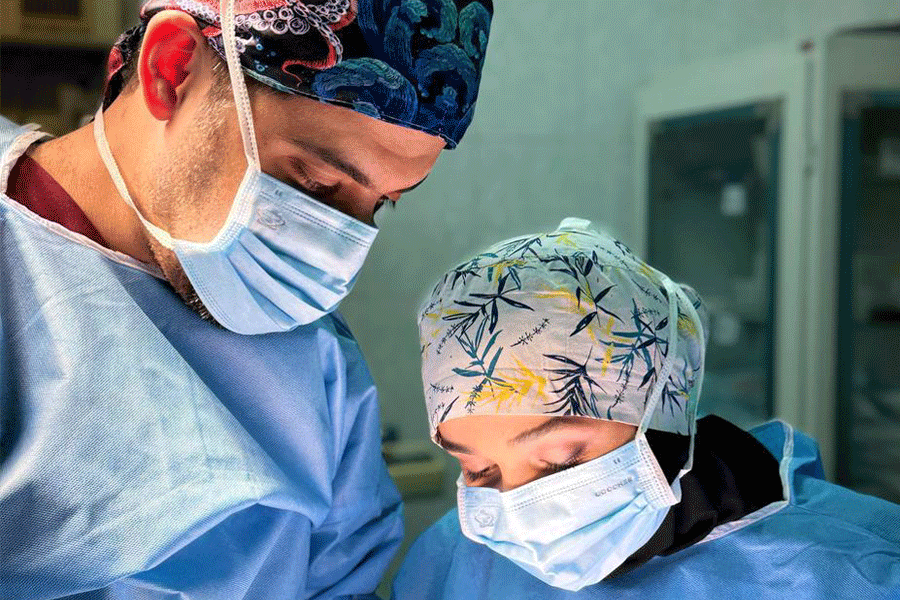 درباره دکتر امیرپاشا ابراهیمی