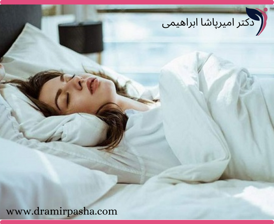 طرز خوابیدن بعد از عمل ماموپلاستی